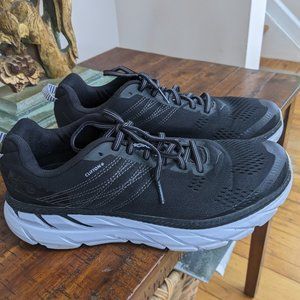 Hoka Clifton 9.5 running shoes